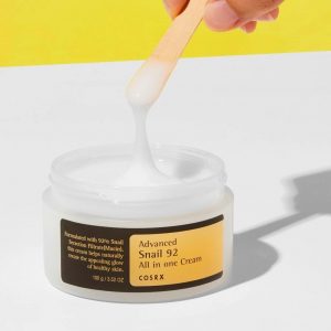 • COSRX ADVANCED SNAIL 92 ALL IN ONE CREAM - 100Gكوسركس كريم خلاصة الحلزون المطور 92 الكل في واحد